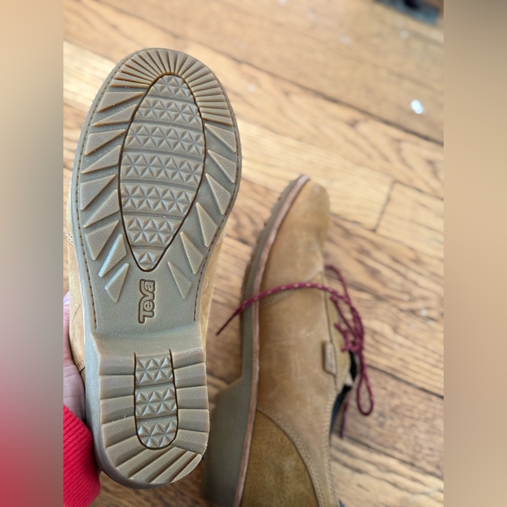 Teva De La Vina Dos Shoes - Size 7 - Picture 6 of 9